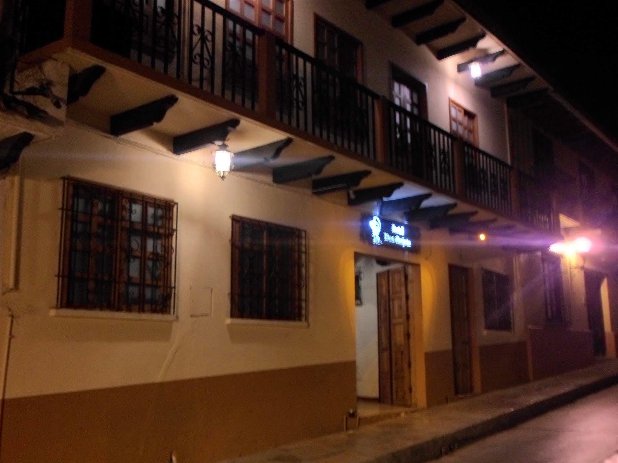Hotel Don Quijote San Cristobal de las Casas Bagian luar foto